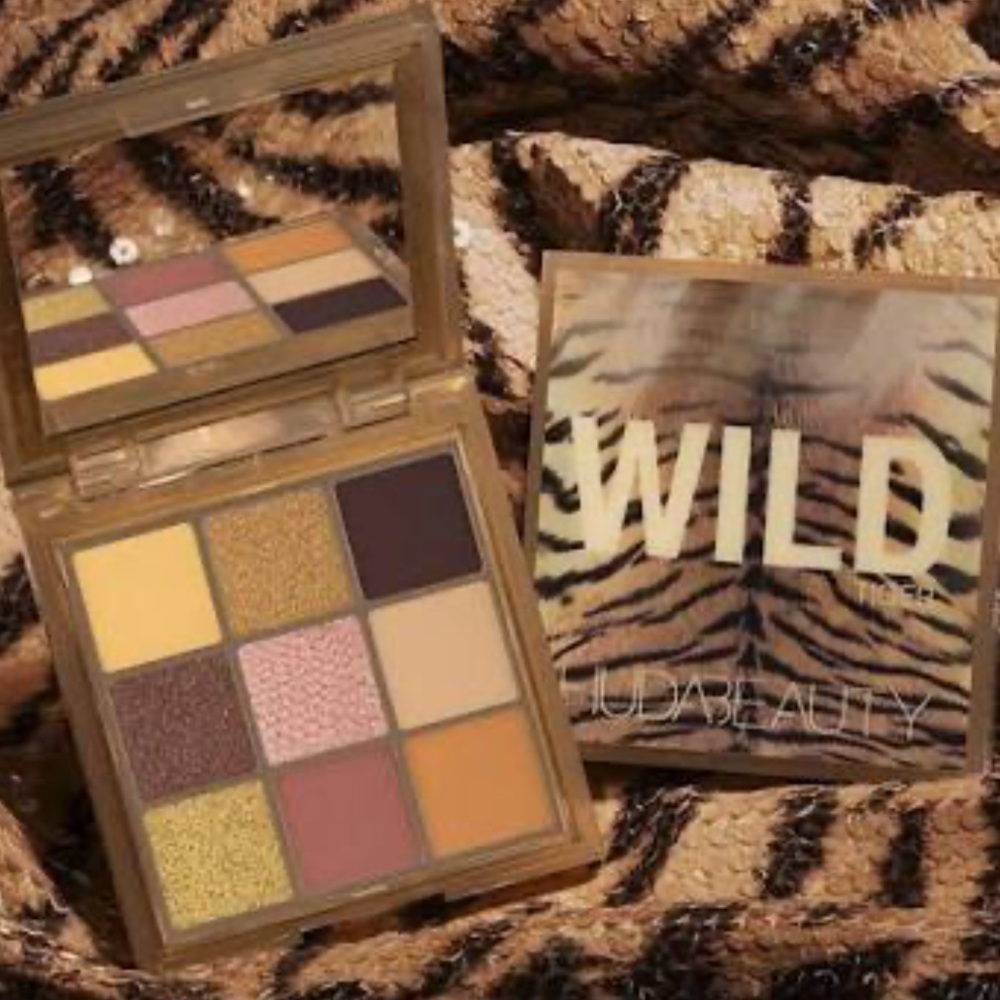 💕⚡️HUDA BEAUTY Wild Obsessions Tiger Palette